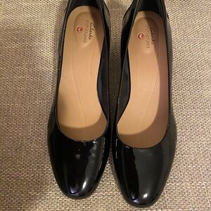 Clarks Women's Glossy Black Flats